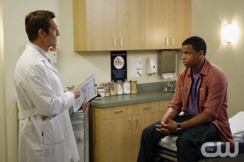 "Catch Me If You Cannon"--LtoR: Robert Grant as Dr. Wright and Tristan Wilds as Dixon Wilson on 90210 on The CW. Photo: Michael Desmond/The CW ©2010 The CW Network. All Rights Reserved.
