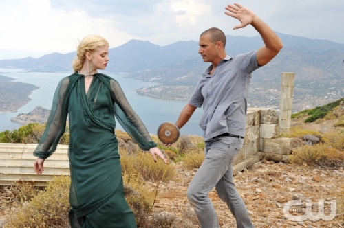 "Exploring Greece" -- Nigel Barker photographs the models re-creating ancient Olympic sports on America's Next Top Model on The CW.  pictured left to right: Allison and Nigel Barker Cycle 17 Photo: Walter Sassard/The CW ©2011 The CW Network, LLC. All Rights Reserved