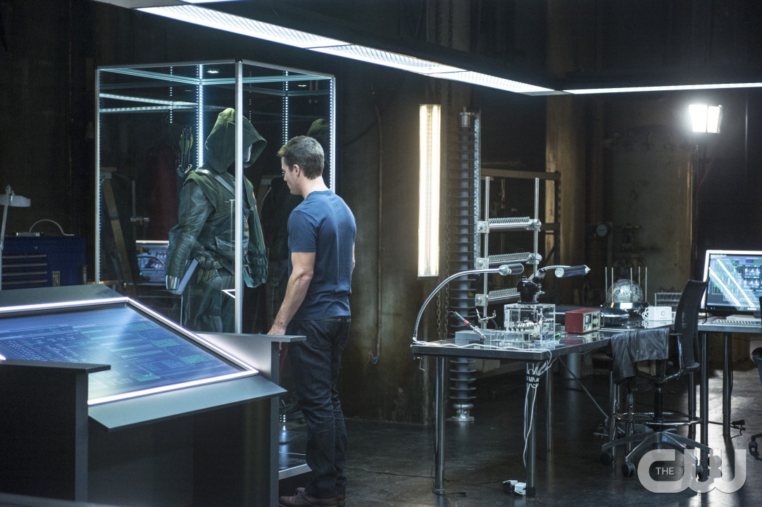 Arrow Photos Stephen Amell League of Assassins