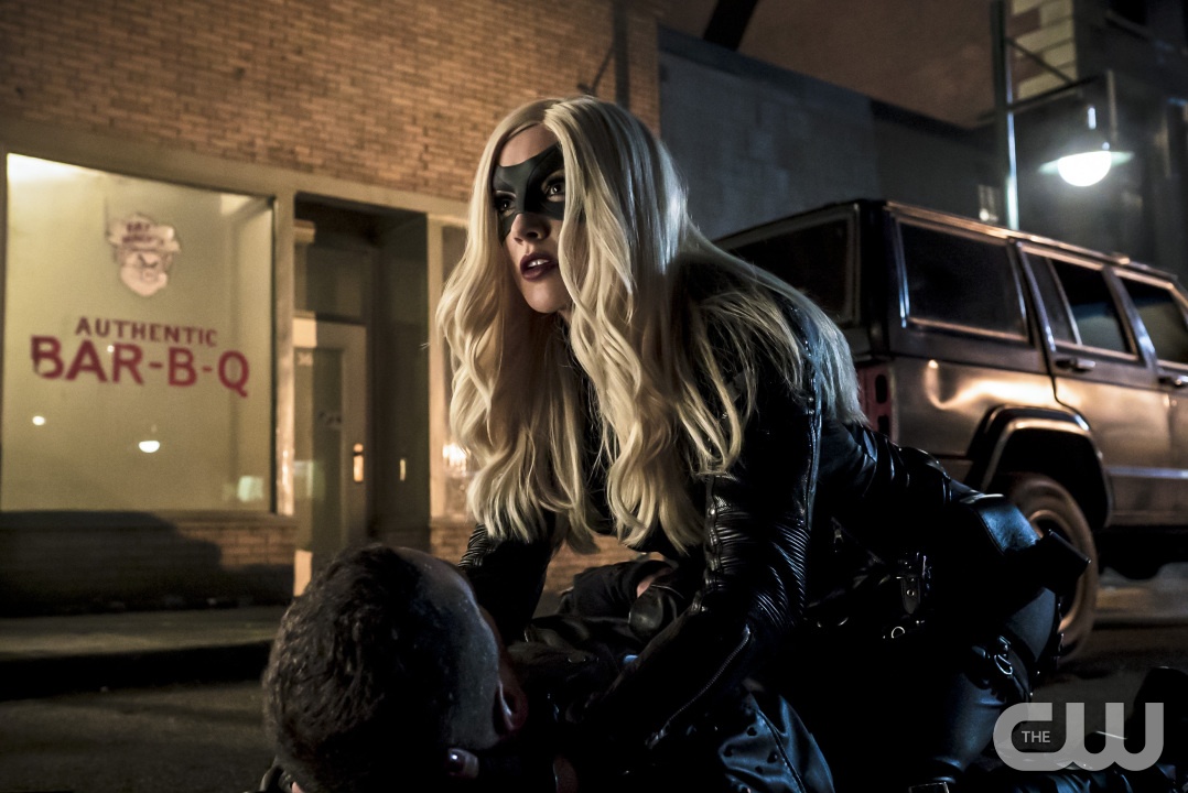 Arrow Photos Katie Cassidy Uprising