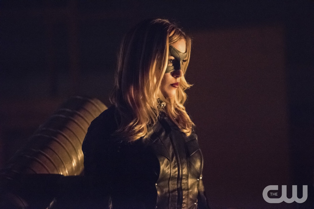 Katie Cassidy Green Arrow The Canaries