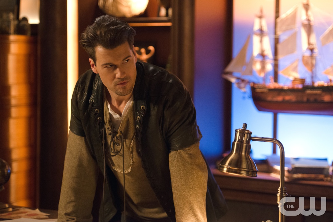 DC's Legends of Tomorrow Photos Camelot/3000