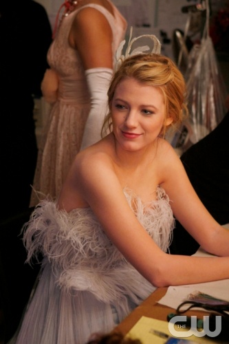 Serena I mean, really, when youre able to wear a Marchesa in a school play, people probably do only like you for your money.