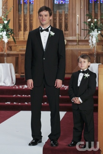 "The Other Half of Met" -- Pictured (L-R) Austin Nichols as Julian and Jackson Brundage as Jamie Scott in ONE TREE HILL on The CW. Photo: Fred Norris/&copy;2011 The CW Network, LLC. All Rights Reserved