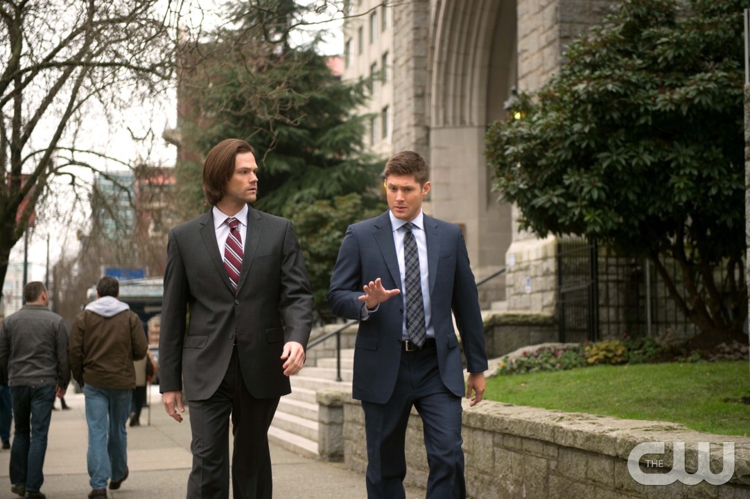 Supernatural Photos Jared Padalecki Jensen Ackles Paint It Black