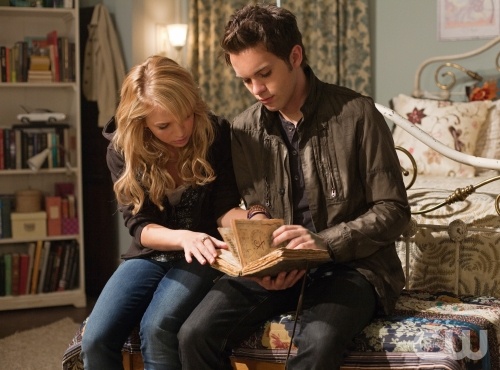 "Heather" -- (L-R): Britt Robertson as Cassie and Thomas Dekker as Adam in The Secret Circle on The CW.   Photo: Sergei Bachlakov/The CW  ©2011 The CW Network, LLC. All Rights Reserved