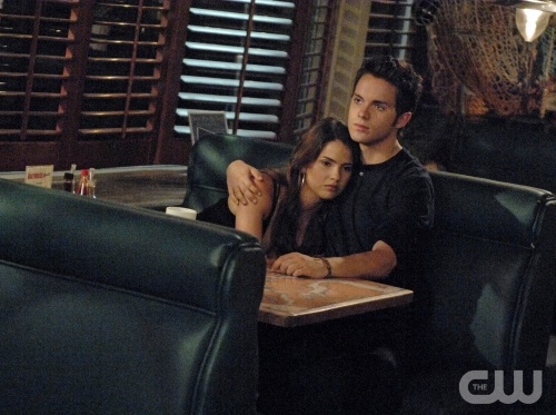 "Slither" -- (L-R): Shelley Hennig as Diana and Thomas Dekker as Adam in The Secret Circle on The CW.  Photo: Sergei Bachlakov/The CW ©2011 The CW Network, LLC. All Rights Reserved