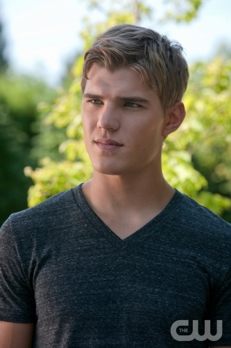 "Wake"  Chris Zylka as Jake.  Liane Hentscher/The CW  © 2011 The CW Network, LLC. All rights reserved.