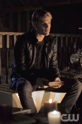 "Witness" -- Pictured: Chris Zylka as Jake  in The Secret Circle on The CW.  Photo: Sergi Bachlakov/The CW  ©2011 The CW Network. All Rights Reserved.