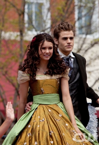 "Founder's Day" - Nina Dobrev as Elena, Paul Wesley as Stefan in THE VAMPIRE DIARIES on The CW. Photo: Bob Mahoney/The CW ©2010 The CW Network, LLC. All Rights Reserved.