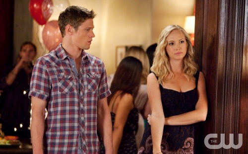 "THE BIRTHDAY "--Zach Roerig as Matt and Candice Accola as Caroline on THE VAMPIRE DIARIES on The CW. Photo: Annette Brown/The CW ©2011 The CW Network. All Rights Reserved.