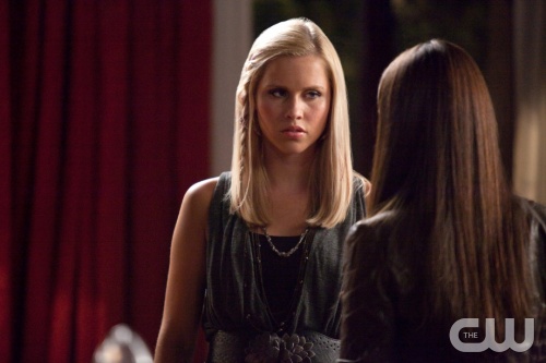 "Ordinary People"--LtoR: Claire Holt as Rebekah and Nina Dobrev as Elena on THE VAMPIRE DIARIES on The CW. Photo: Annette Brown/The CW ©2011 The CW Network. All Rights Reserved.