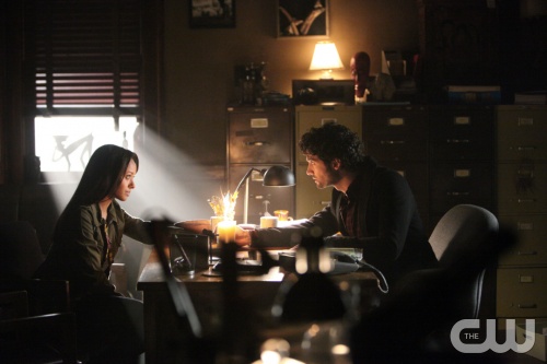 The Vampire Diaries -- "Catch Me If You Can" -- Pictured (L-R): Kat Graham as Bonnie and David Alpay as Professor Shane -- Image Number: VD411b_011.jpg -- Photo: Annette Brown/The CW -- © 2013 The CW Network, LLC. All rights reserved.