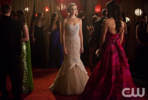 The Vampire Diaries -- "Pictures of You" -- Pictured (L-R): Candice Accola as Caroline and Nina Dobrev as Elena (back to camera) -- Image Number: VD419b_0085.jpg Photo: Annette Brown/The CW -- © 2013 The CW Network, LLC. All rights reserved.