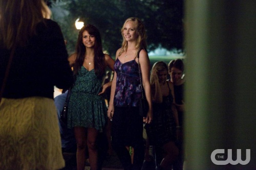 The Vampire Diaries -- "I Know What You Did Last Summer" -- Image Number: VD501b_0055.jpg â€” Pictured (L-R): Nina Dobrev as Elena and Candice Accola as Caroline â€” Photo: Annette Brown/The CW -- © 2013 The CW Network, LLC. All rights reserved.  