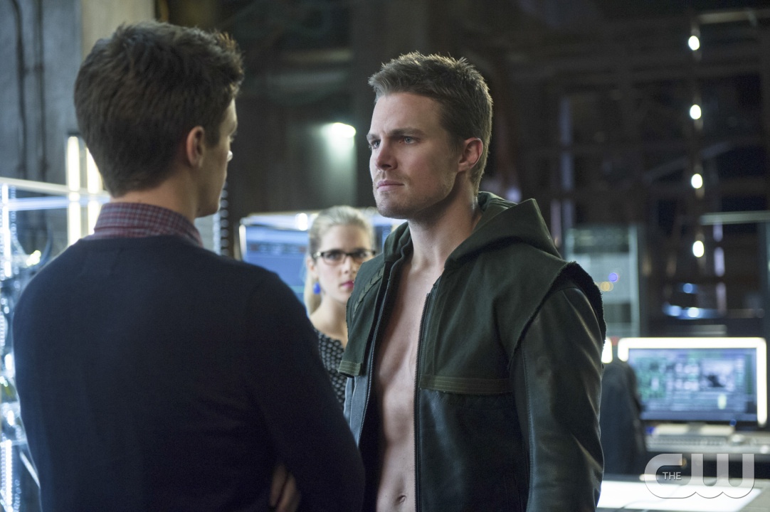 Arrow Photos | Stephen Amell - The Scientist