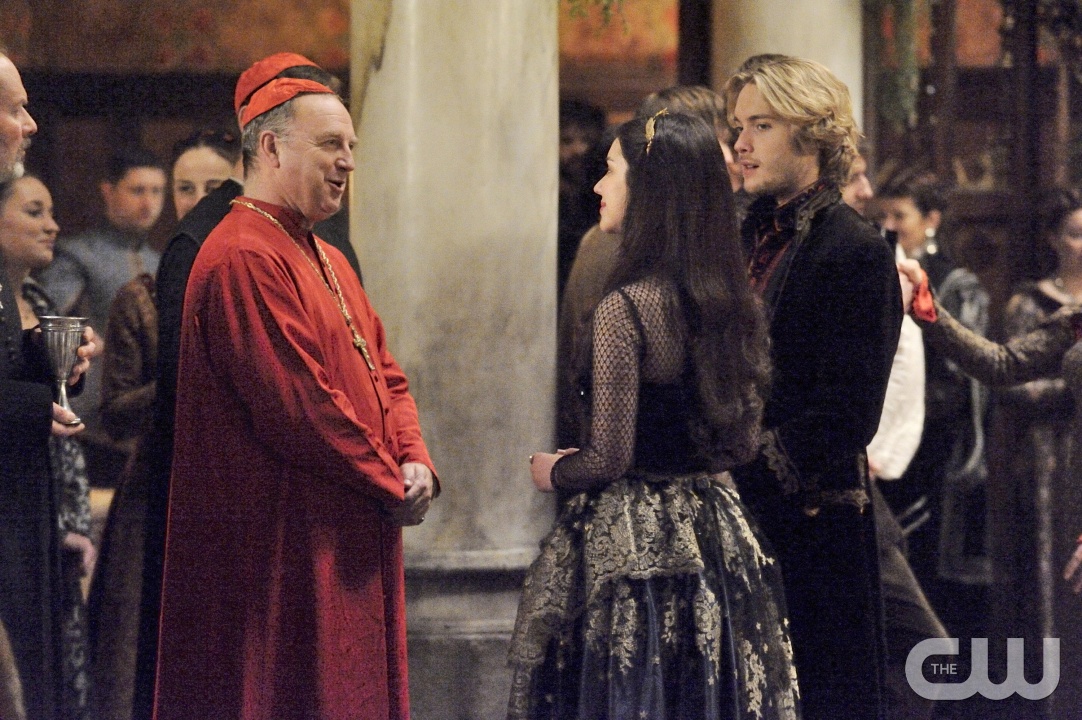 REIGN, (from left): Toby Regbo, Adelaide Kane, Snakes In The Garden ,  (Season 1, ep. 102